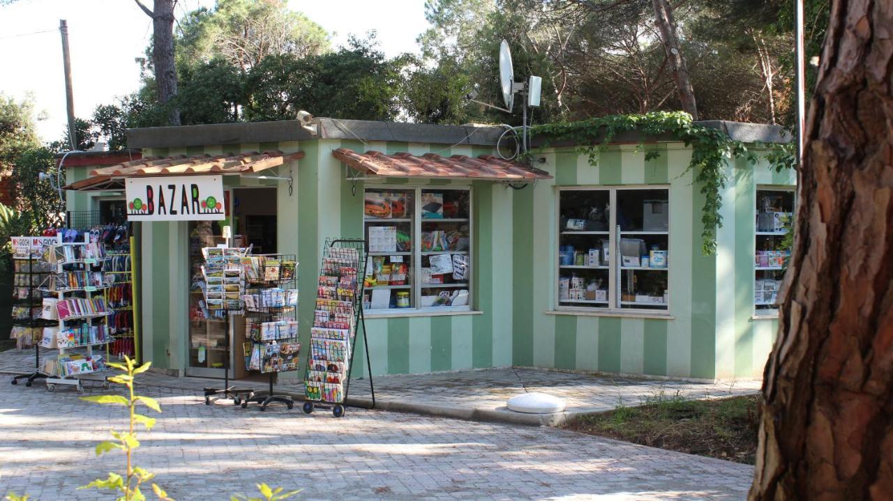 ואדה Camping Campo Dei Fiori - Glamping4All מראה חיצוני תמונה