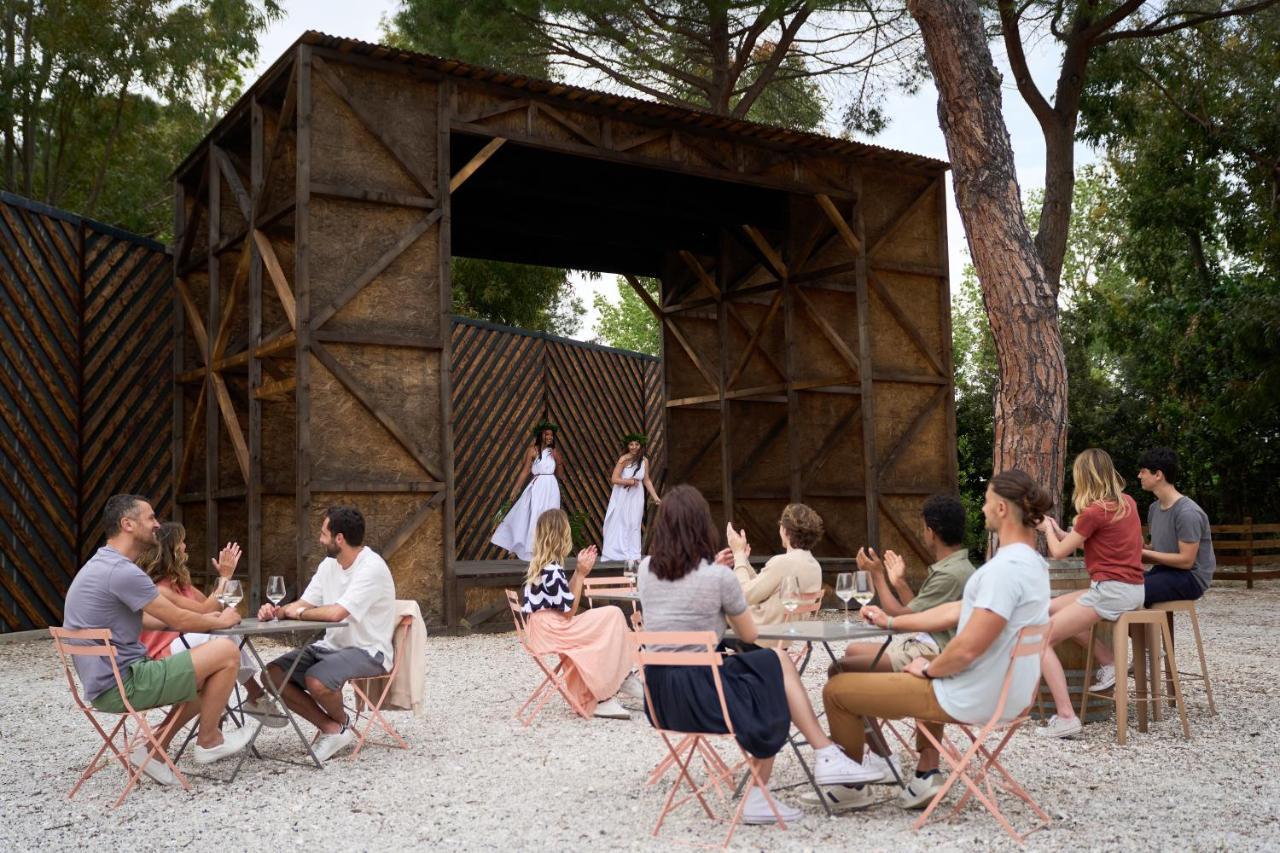 ואדה Camping Campo Dei Fiori - Glamping4All מראה חיצוני תמונה