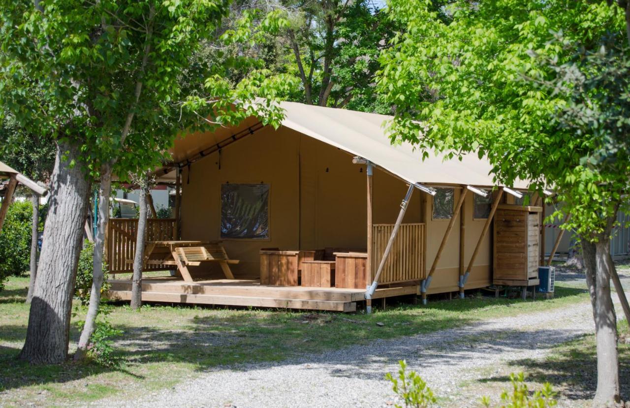 ואדה Camping Campo Dei Fiori - Glamping4All מראה חיצוני תמונה