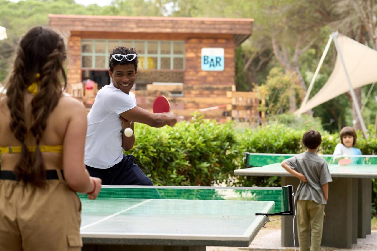 ואדה Camping Campo Dei Fiori - Glamping4All מראה חיצוני תמונה