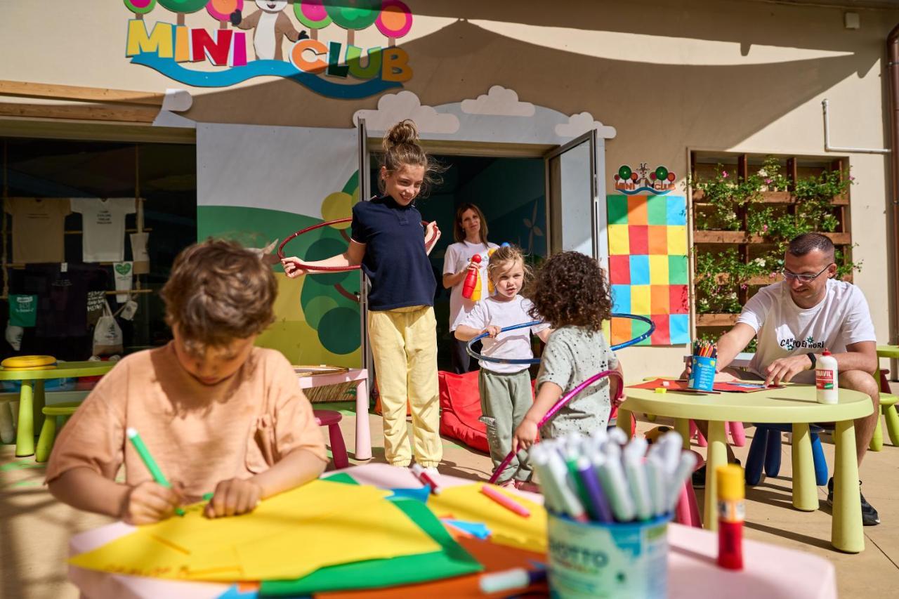 ואדה Camping Campo Dei Fiori - Glamping4All מראה חיצוני תמונה